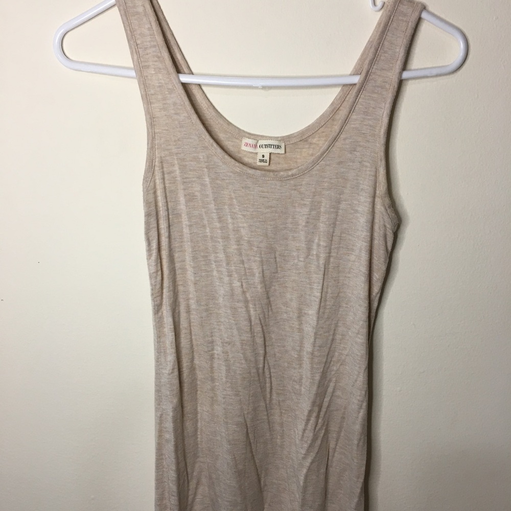 Zenana outfitters tank top.